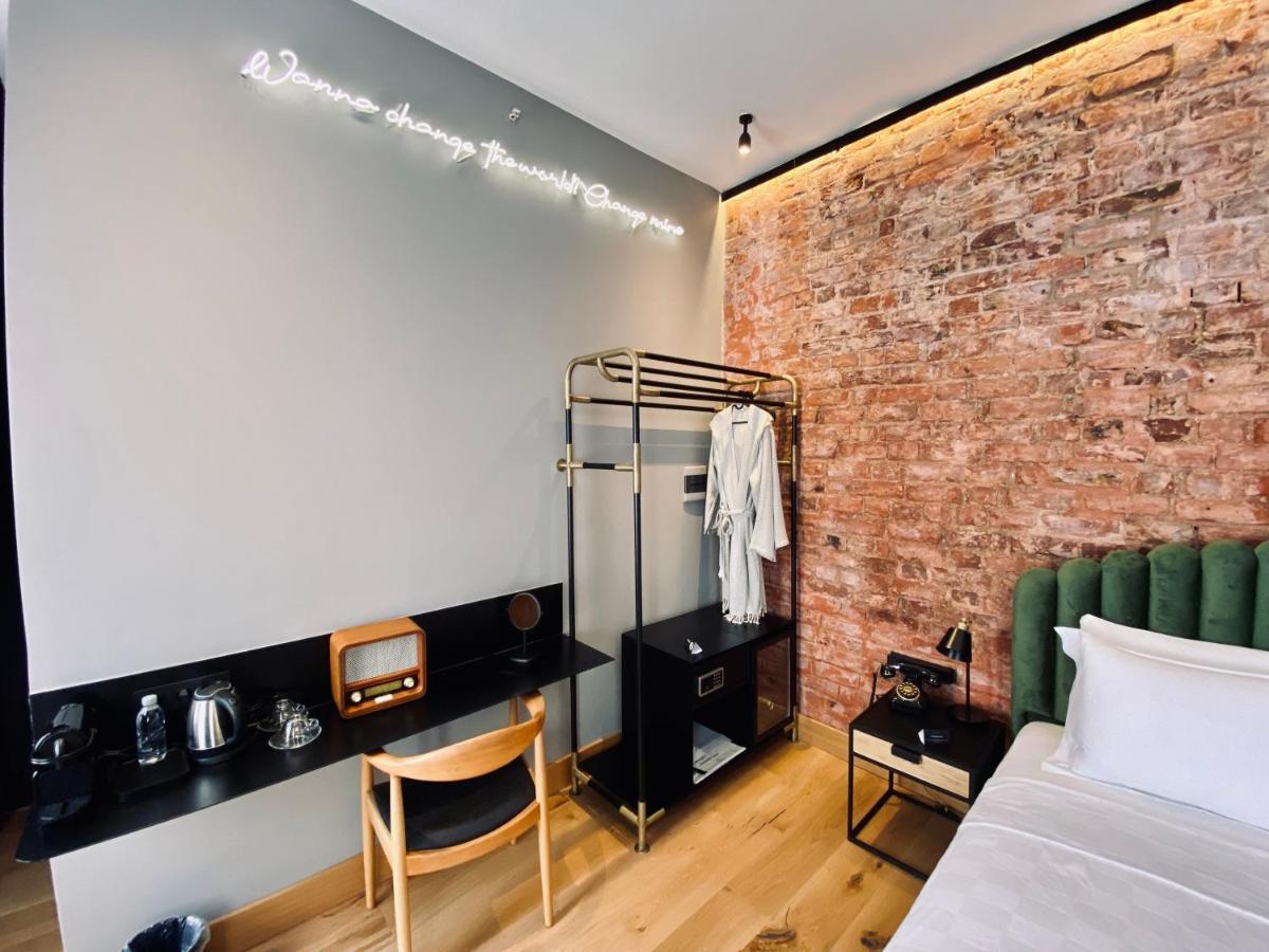Ruz Hotels اسطنبول المظهر الخارجي الصورة A room at the hotel