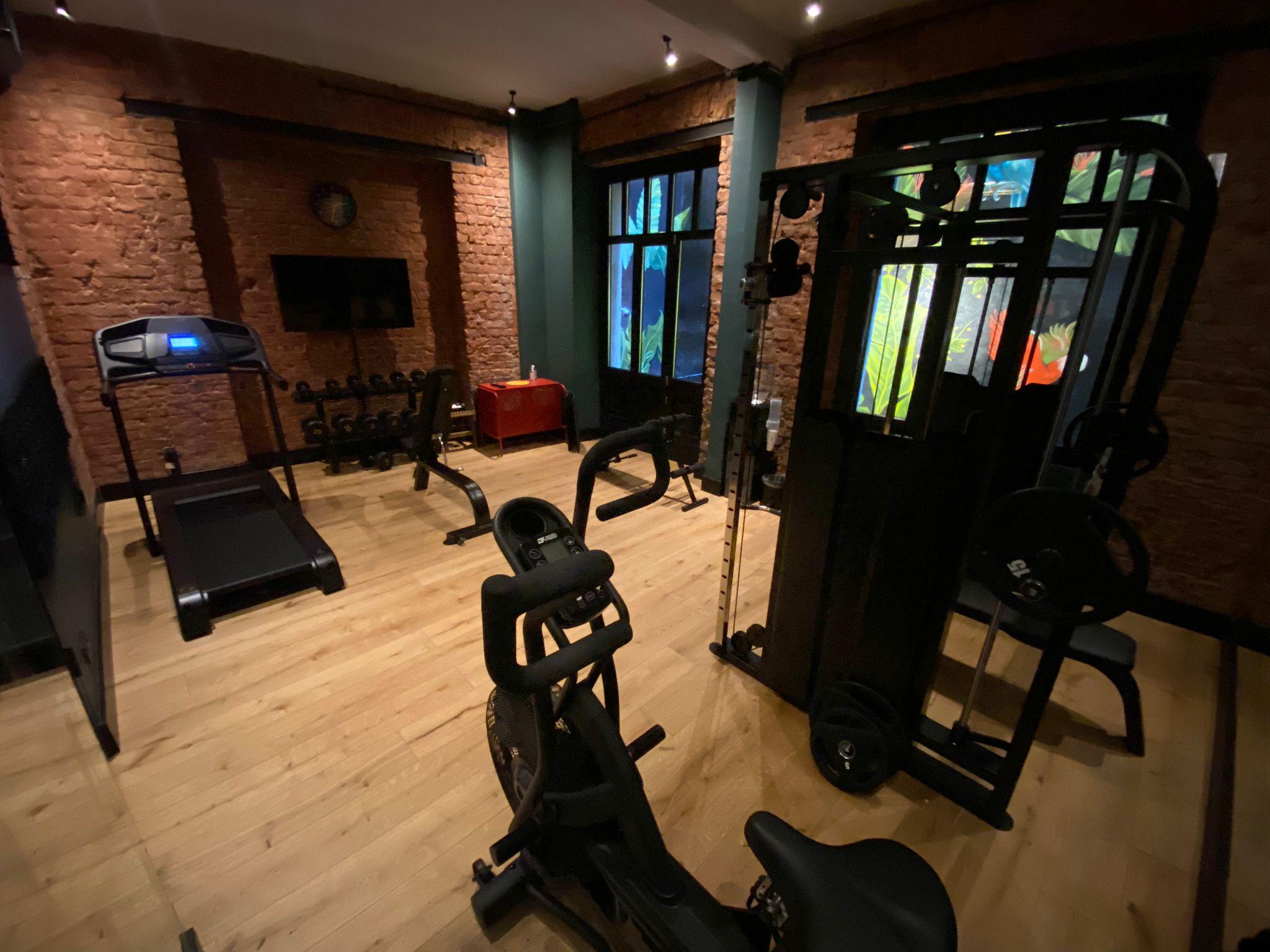 Ruz Hotels اسطنبول المظهر الخارجي الصورة A home gym