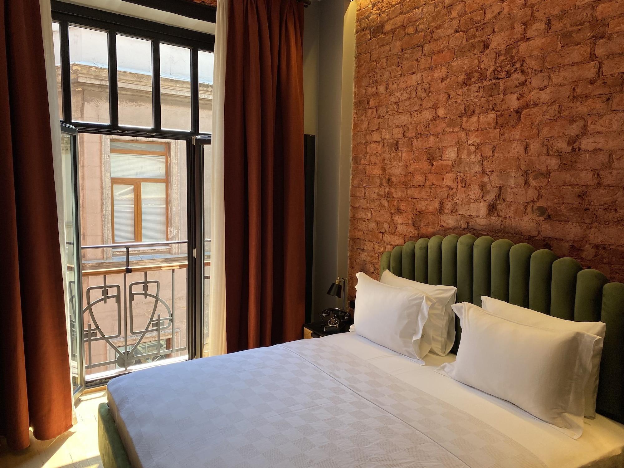 Ruz Hotels اسطنبول المظهر الخارجي الصورة A room at the hotel